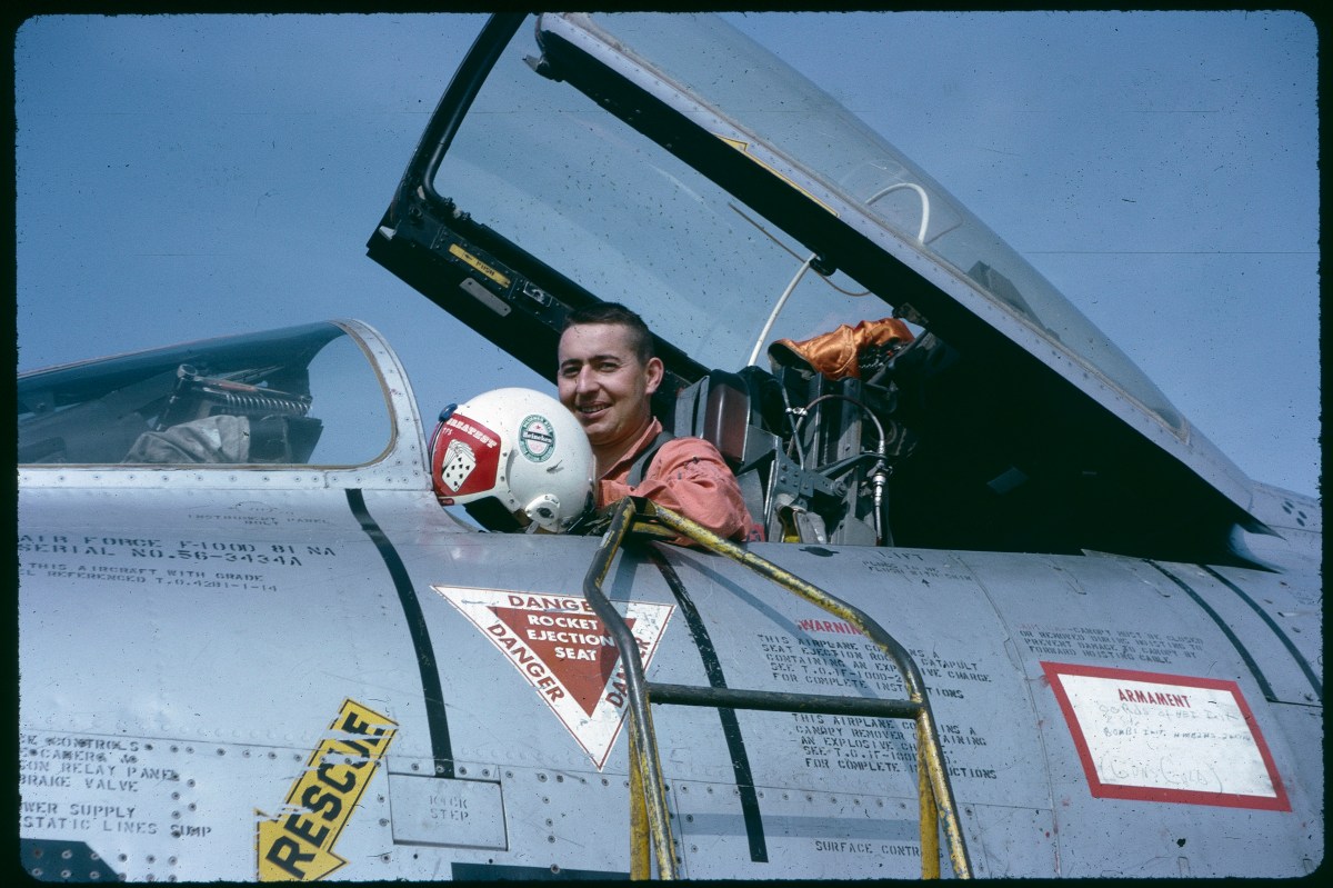 F100pilot